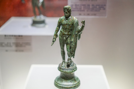 朱庇特铜像