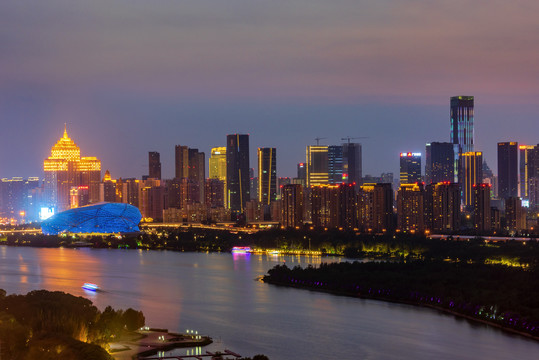 中国辽宁沈阳浑河畔夜景风光