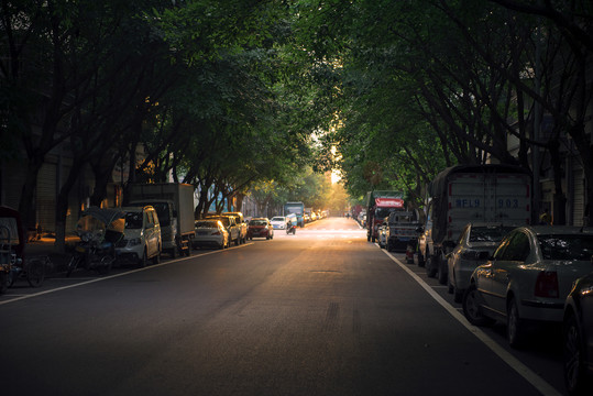 清晨街道