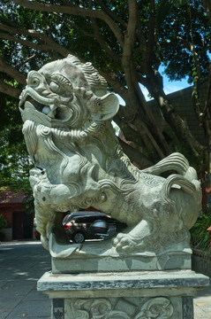 狮子石雕像