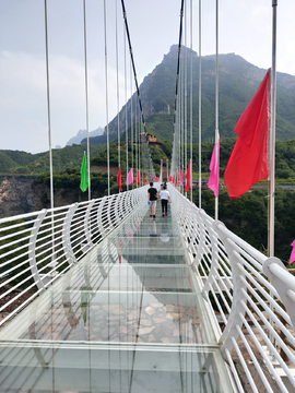 高空吊桥