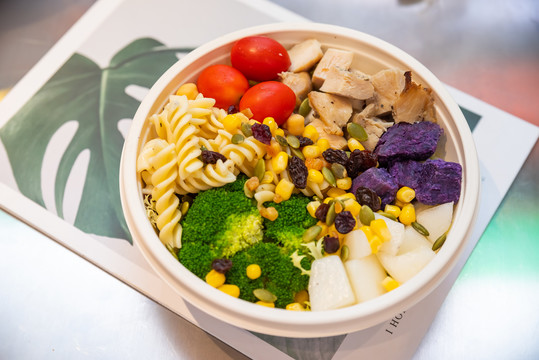 雞肉藜麥沙拉