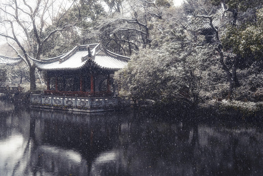 江南园林雪景