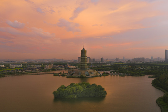 晚霞下的中国水利博物馆