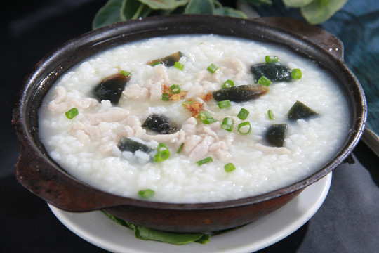 皮蛋瘦肉粥