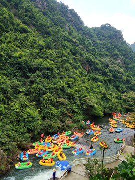 黄腾峡漂流