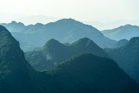 群山