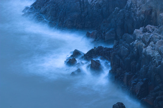 慢门礁石海浪