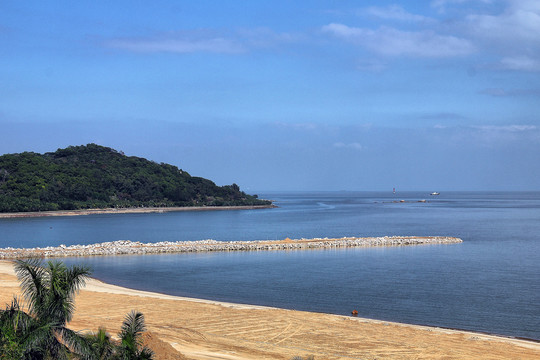 珠海望海亭海边远望