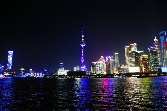 上海陆家嘴东方明珠塔夜景