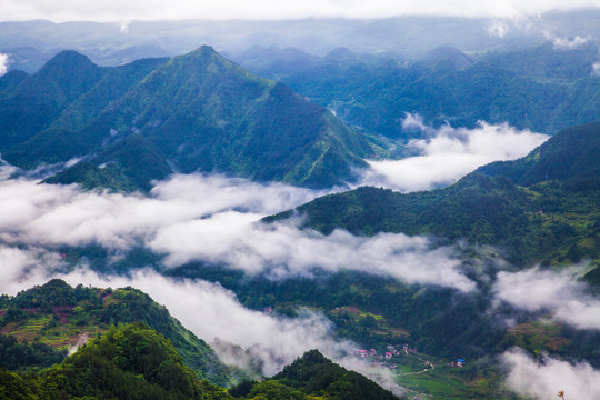 避暑胜地苏马荡云海飘渺