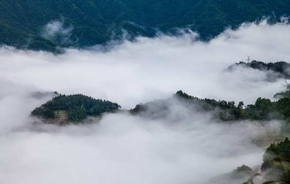 避暑胜地苏马荡云海飘渺