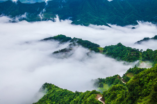 避暑胜地苏马荡云海飘渺