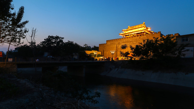 定州南城门夜景