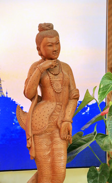 木雕女孩泰国