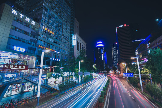 城市夜景车流