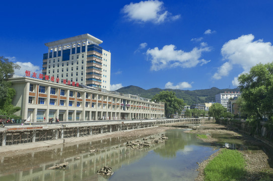 柘荣城区建筑河滨景