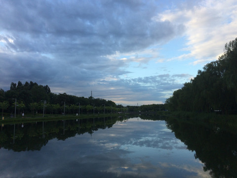 天空湖泊