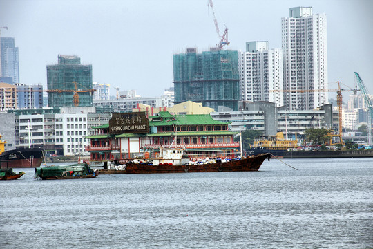 珠海湾仔口岸濠江