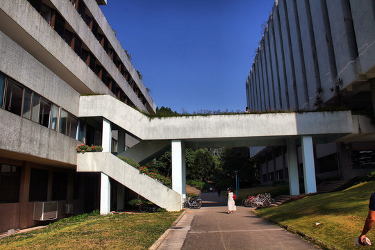 深圳大学