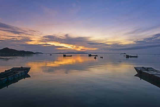 港湾日出