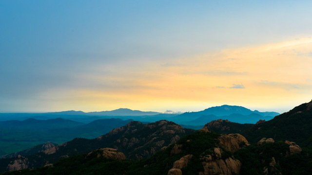 航拍山东日照五莲山云海