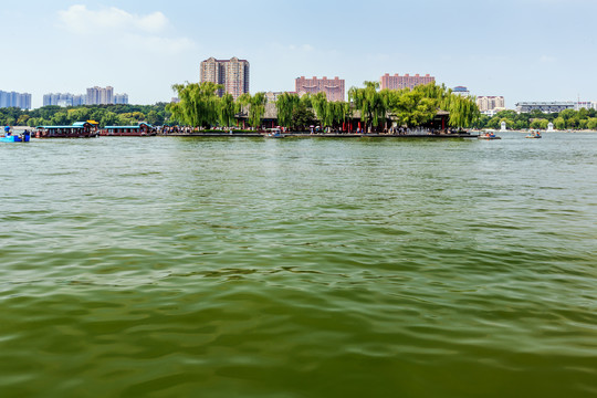 济南大明湖湖景