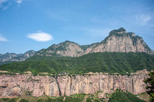 天界山