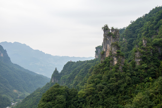 悬崖峭壁