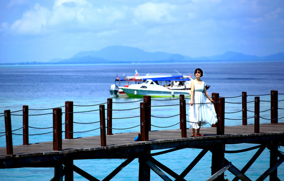 海边美女写真