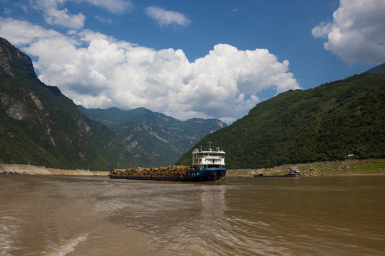 长江三峡巫峡航运