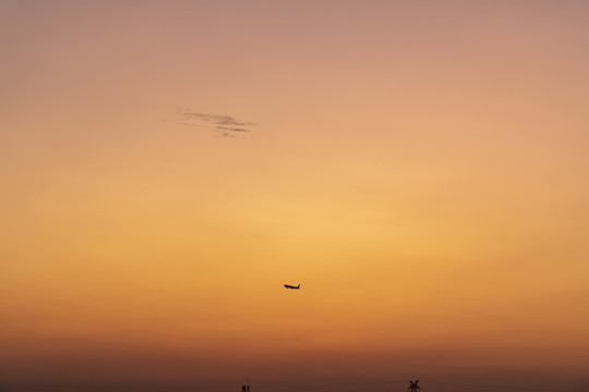 金色天空