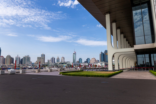 海滨城市现代风格建筑