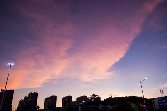 夕阳火烧云