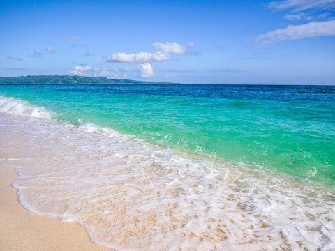 碧海蓝天水天一色