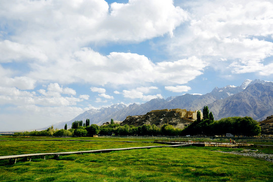 新疆塔什库尔干石头城风光