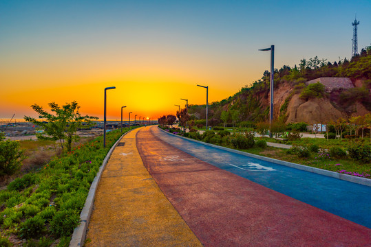 夕阳慢道