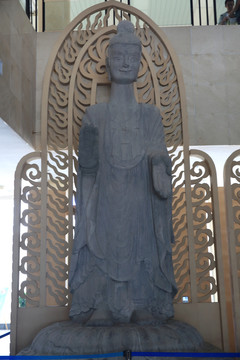 青岛博物馆石佛像