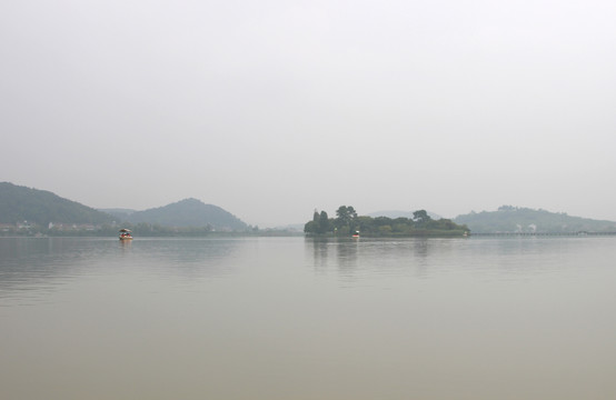 南北湖湖面