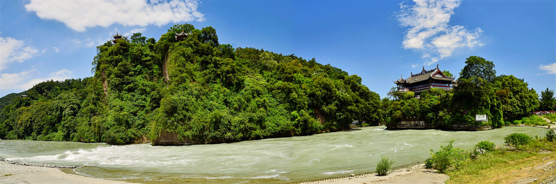 都江堰伏龙观宝瓶口全景