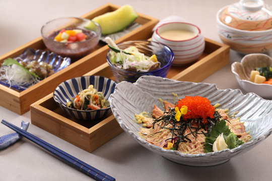 鐵板三文魚定食