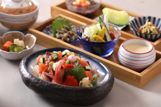 生魚片定食