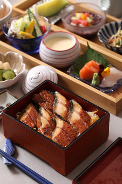 鰻魚定食