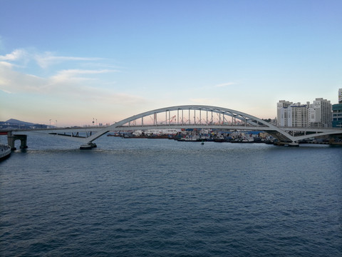 港口跨海大桥