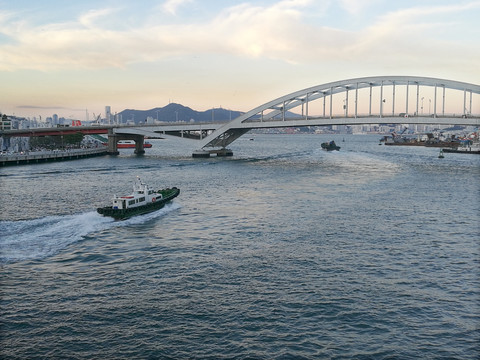 港口跨海大桥