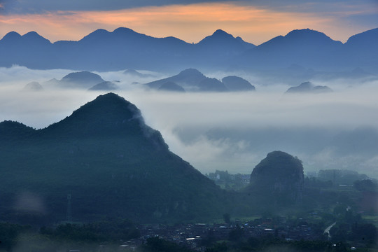 山區的早晨