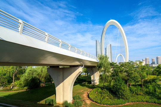 南京眼步行街景观