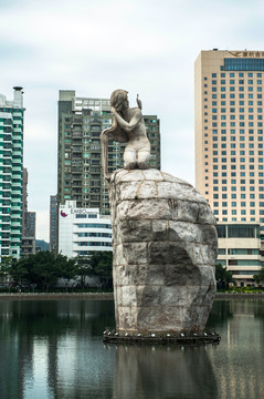 厦门筼筜湖女神像