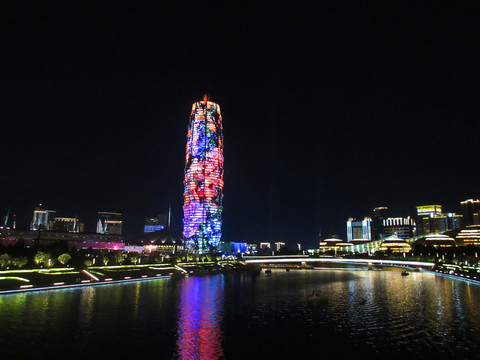 千玺广场夜景