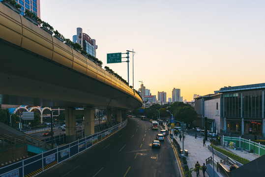 上海延安中路